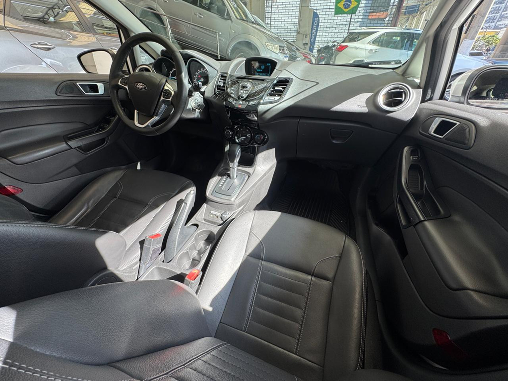 Ford New Fiesta Hatch Branco