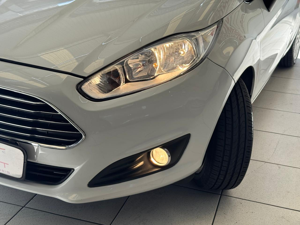 Ford New Fiesta Hatch Branco