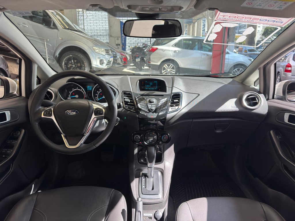 Ford New Fiesta Hatch Branco