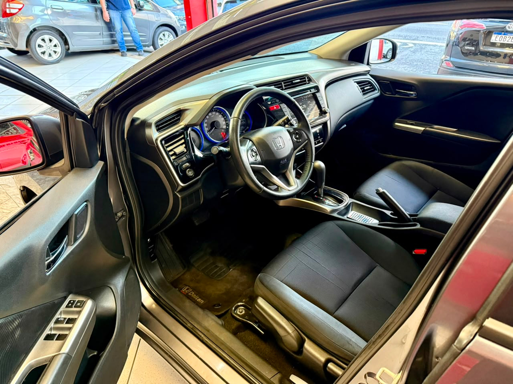 Honda City Cinza
