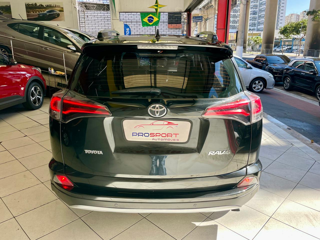 Toyota RAV4 Prata