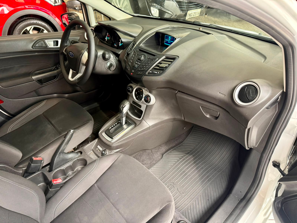 Ford New Fiesta Hatch Branco