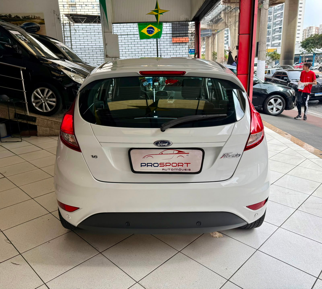 Ford New Fiesta Hatch Branco