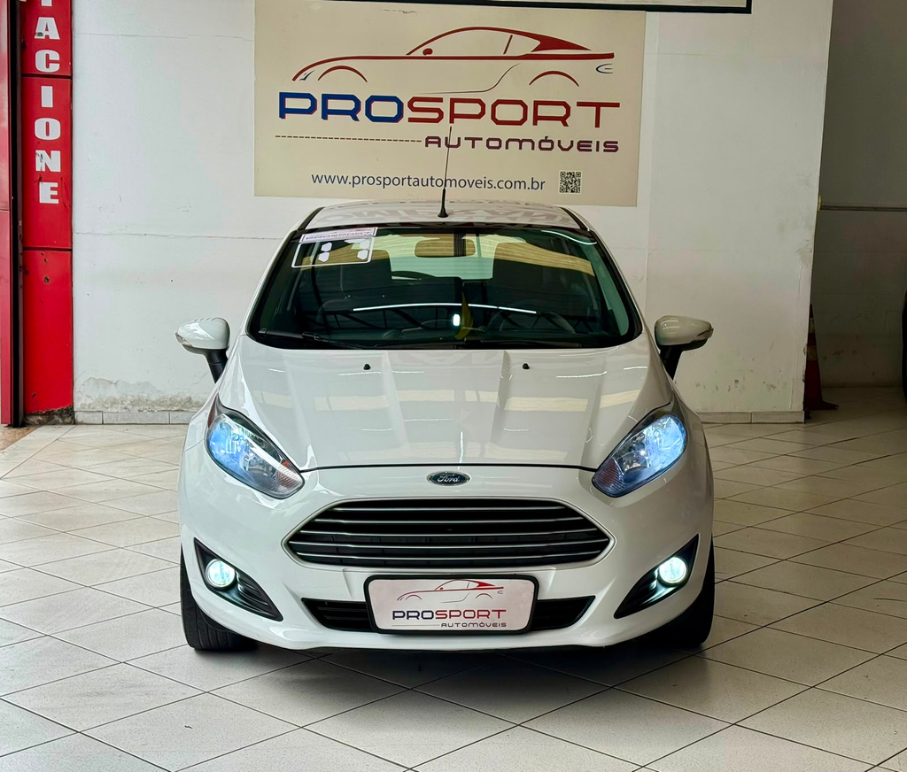 Ford New Fiesta Hatch Branco