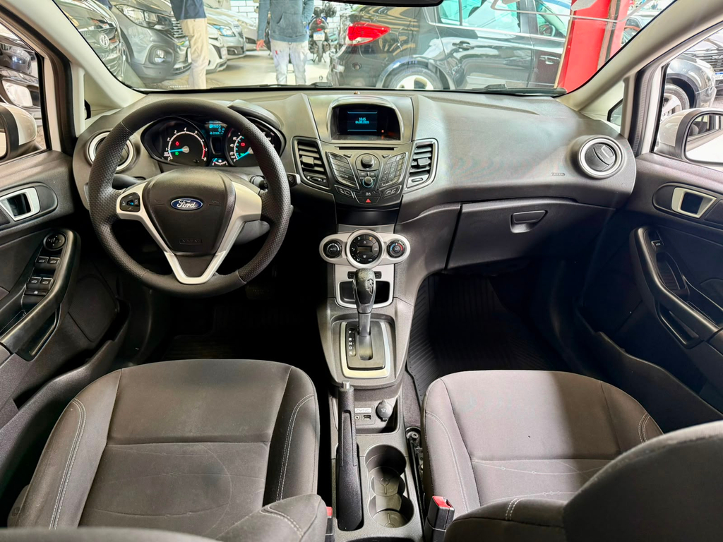 Ford New Fiesta Hatch Branco