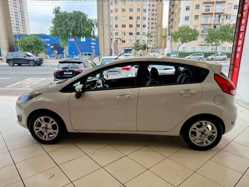 Ford New Fiesta Hatch Branco