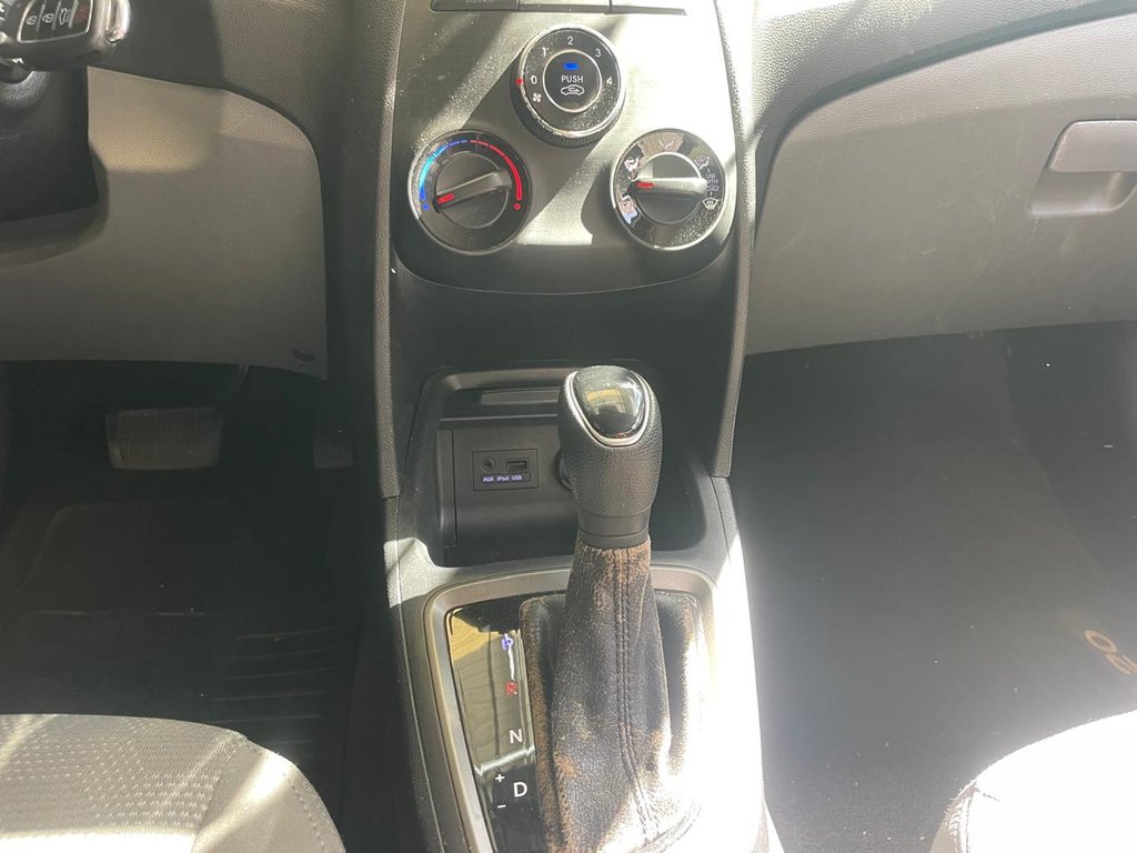 Hyundai HB20S Prata
