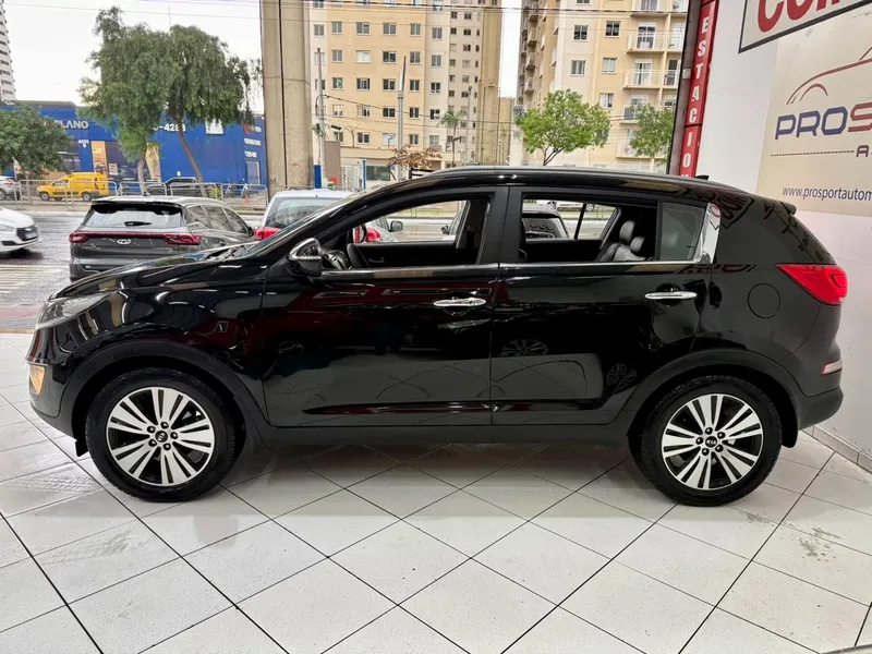 Kia Sportage Preto