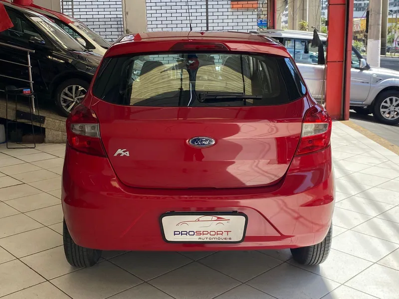 Ford Ka Vermelho