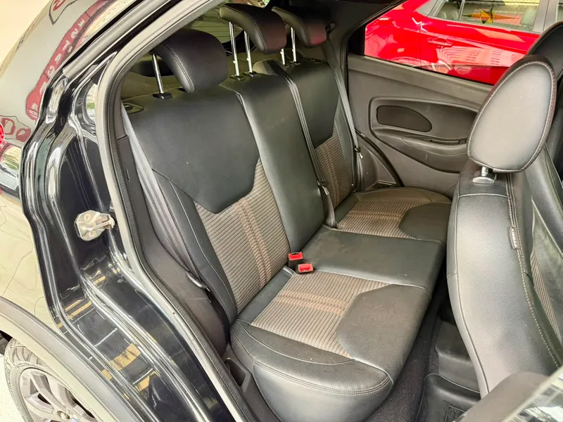Ford Ka Preto
