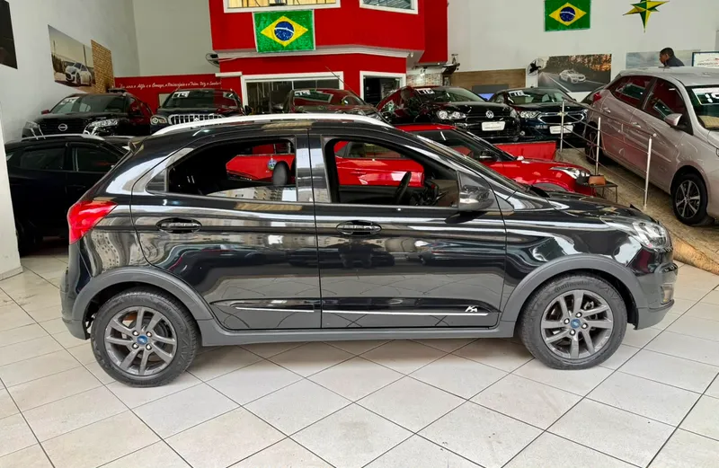 Ford Ka Preto