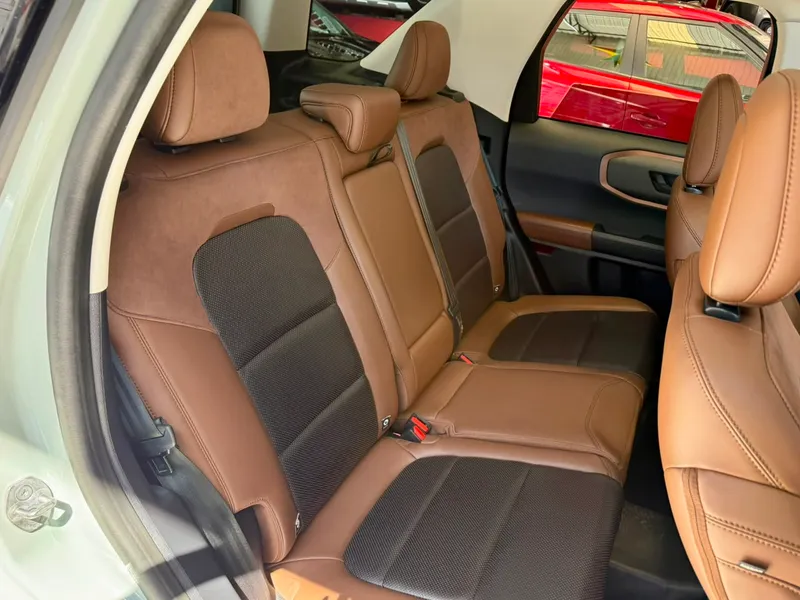 Ford Bronco Sport Cinza