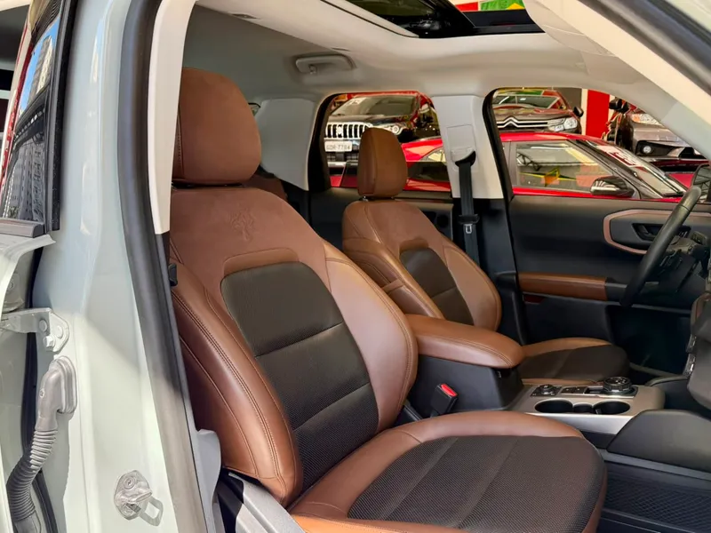 Ford Bronco Sport Cinza