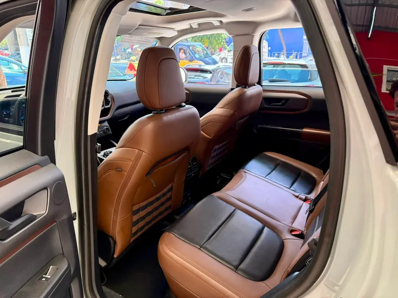 Ford Bronco Sport Cinza