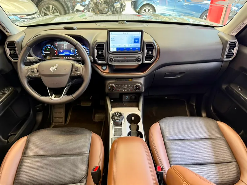 Ford Bronco Sport Cinza