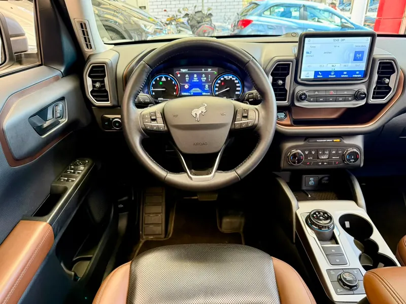 Ford Bronco Sport Cinza