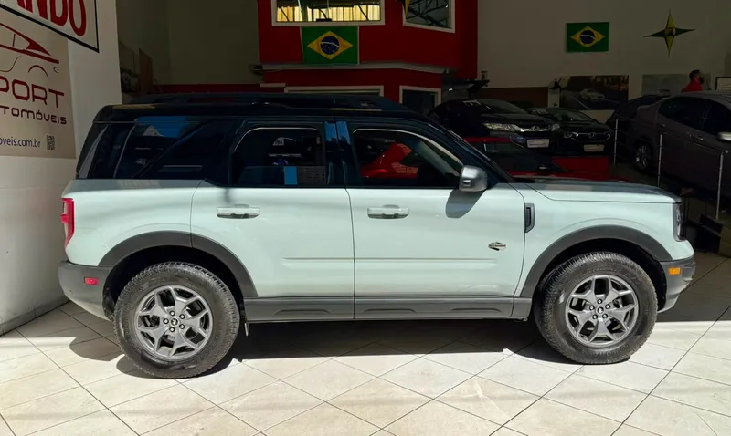 Ford Bronco Sport Cinza