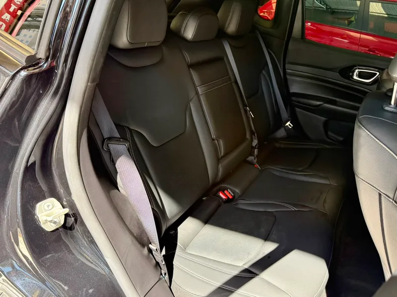 Jeep Compass Preto