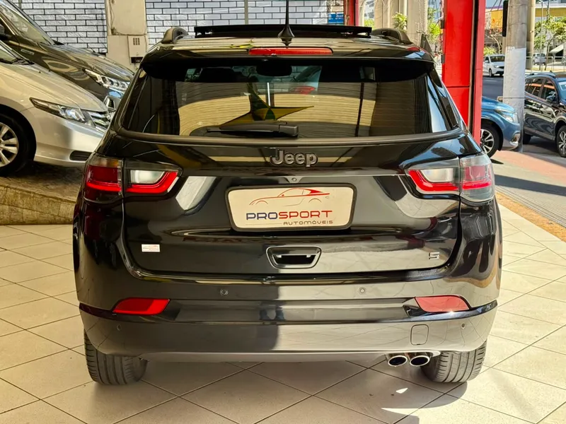 Jeep Compass Preto
