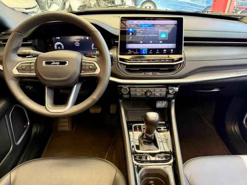 Jeep Compass Preto