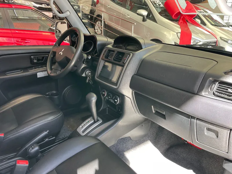 Mitsubishi Pajero TR4 Prata