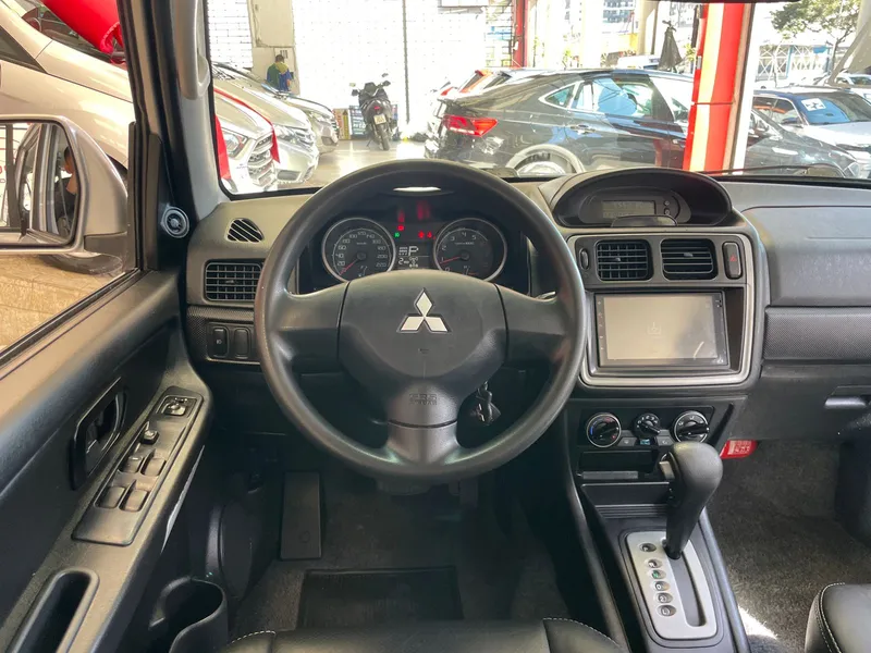 Mitsubishi Pajero TR4 Prata