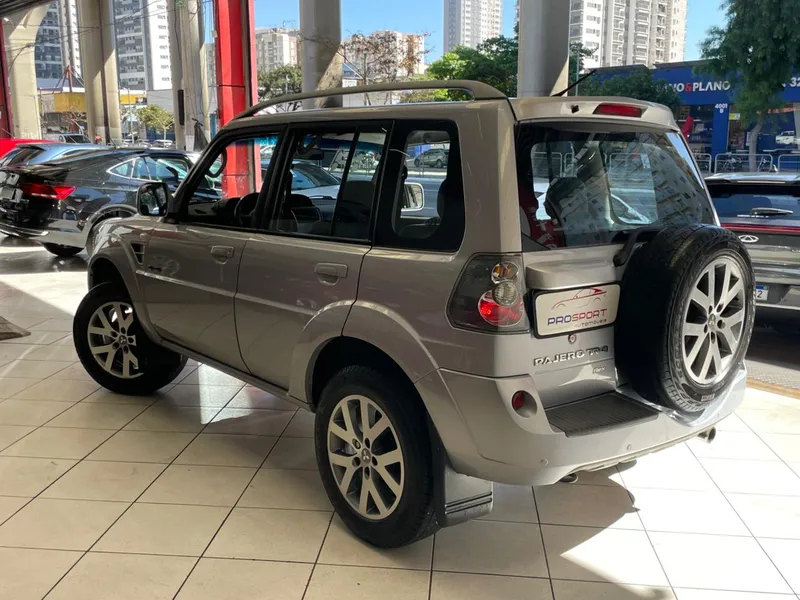 Mitsubishi Pajero TR4 Prata