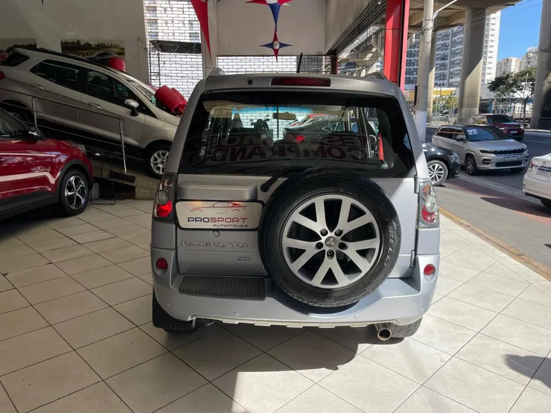 Mitsubishi Pajero TR4 Prata