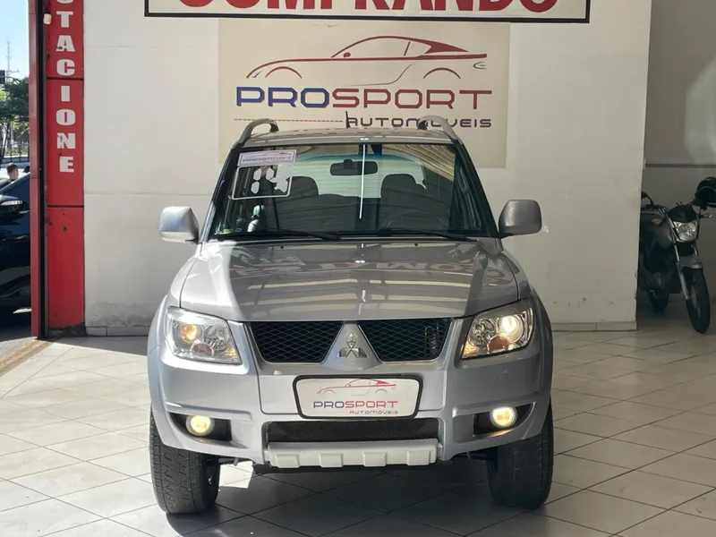 Mitsubishi Pajero TR4 Prata