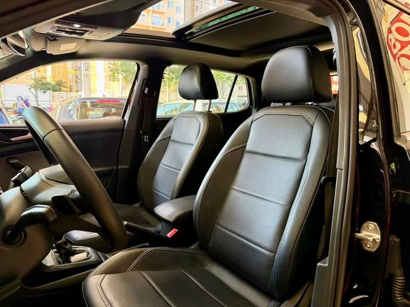 Volkswagen T-Cross Preto
