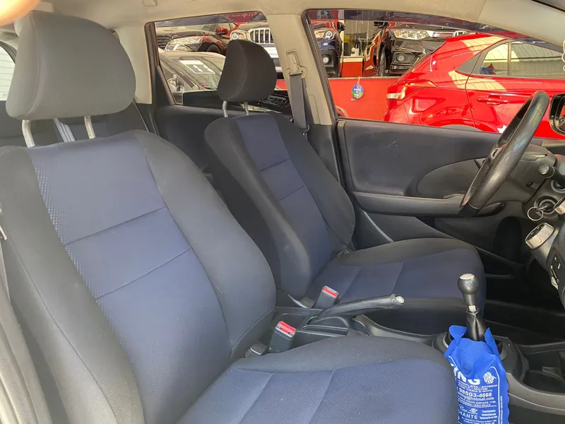 Honda Fit Preto