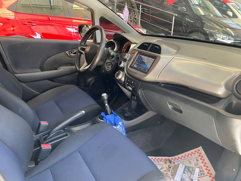 Honda Fit Preto