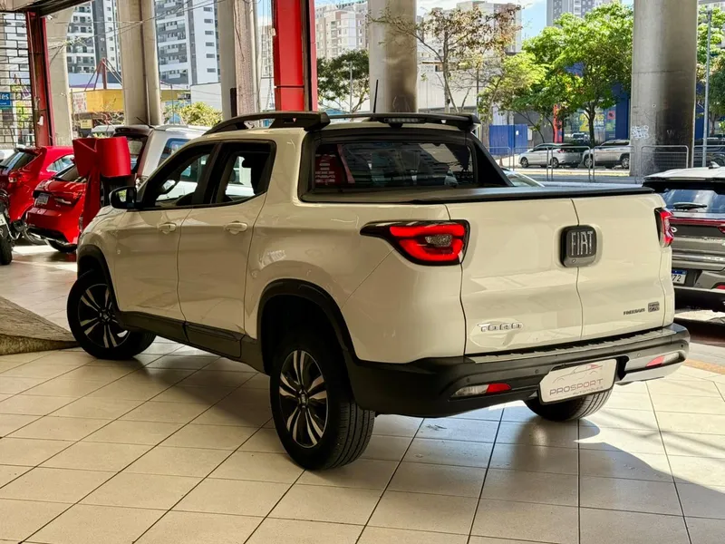 Fiat Toro Branco