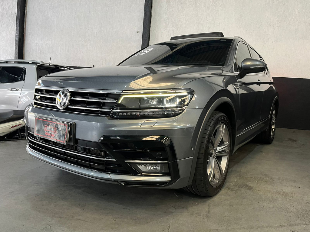 Volkswagen Tiguan Cinza