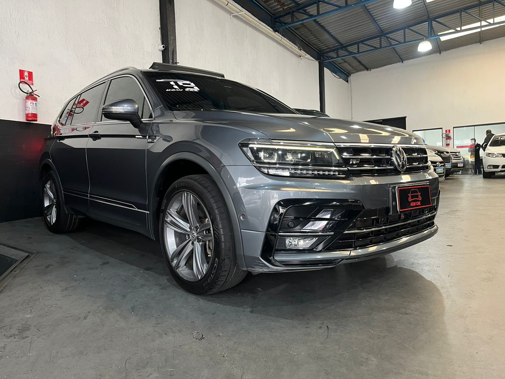 Volkswagen Tiguan Cinza