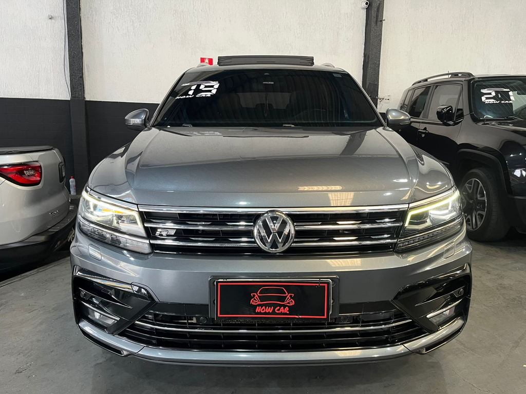 Volkswagen Tiguan Cinza