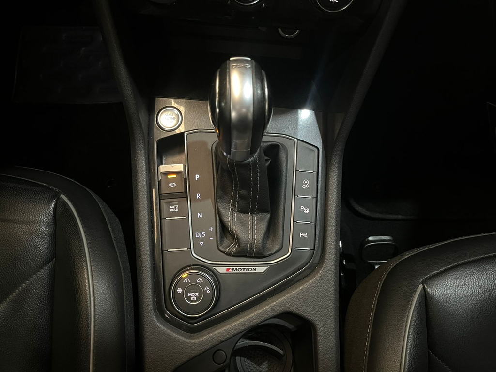 Volkswagen Tiguan Cinza