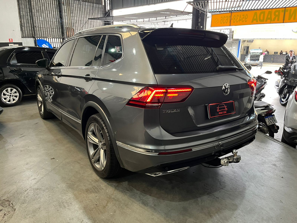 Volkswagen Tiguan Cinza