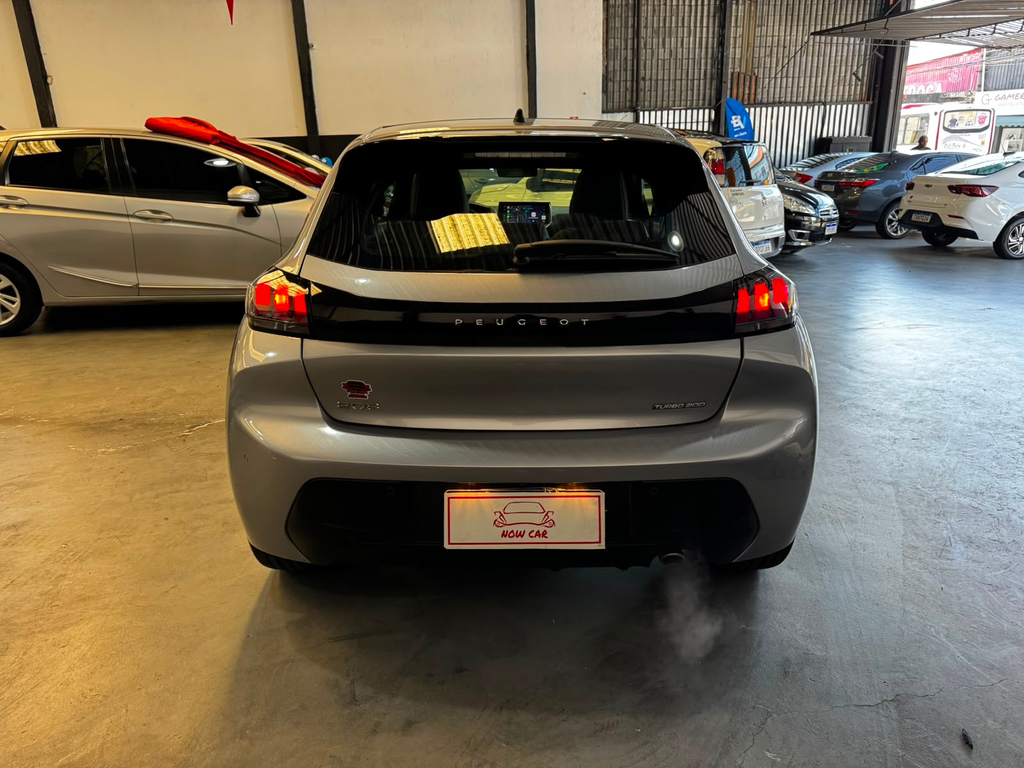 Peugeot 208 Cinza