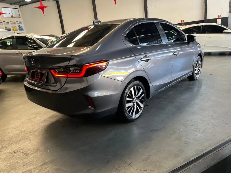 Honda City Cinza