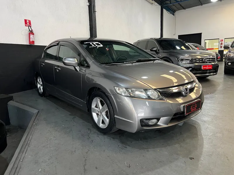 Honda Civic Cinza