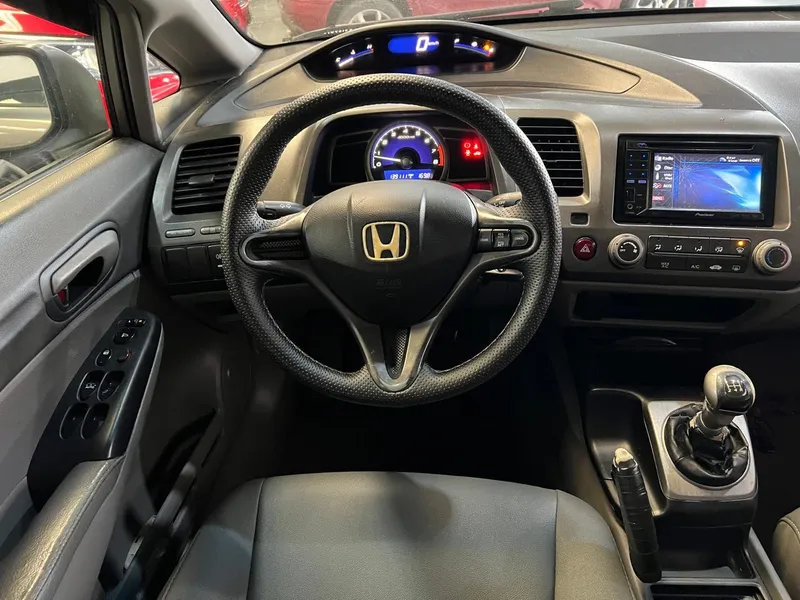 Honda Civic Cinza