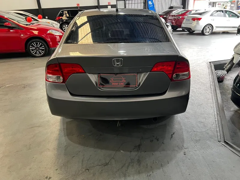 Honda Civic Cinza