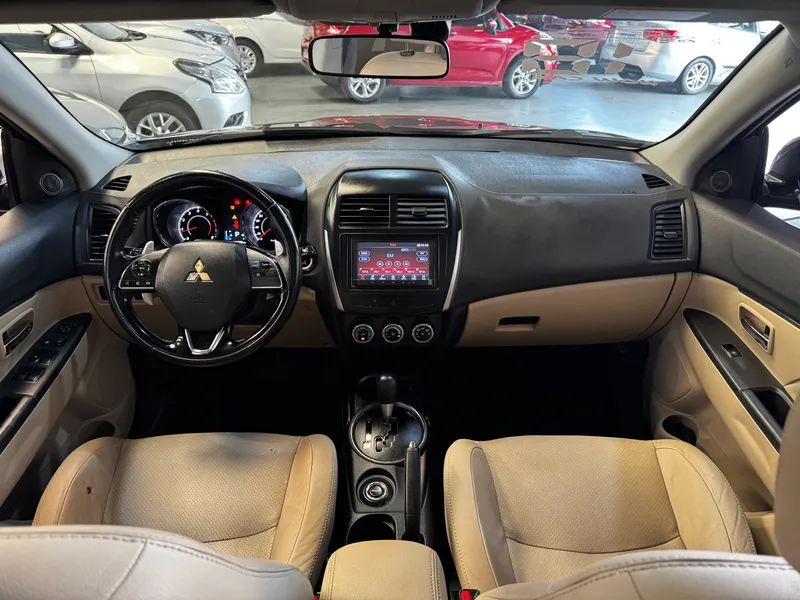 Mitsubishi ASX Marrom