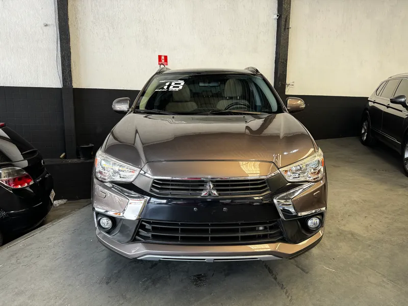 Mitsubishi ASX Marrom