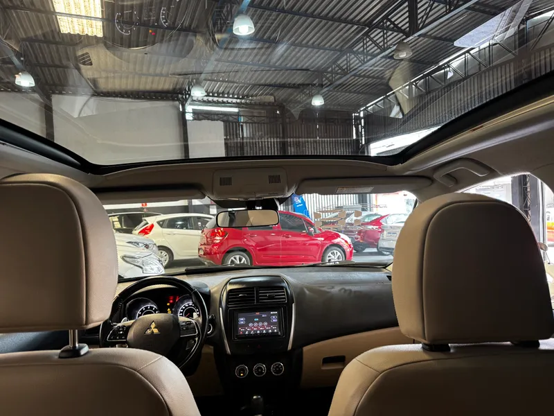 Mitsubishi ASX Marrom