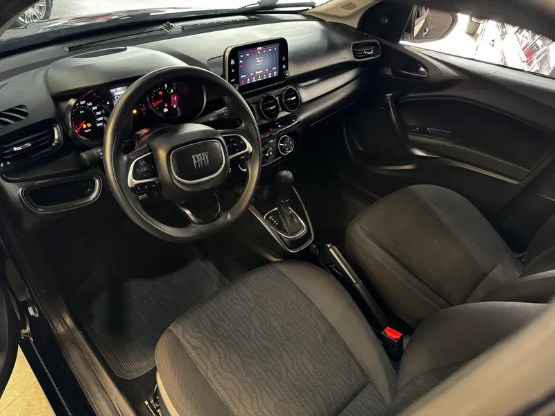 Fiat Cronos Preto