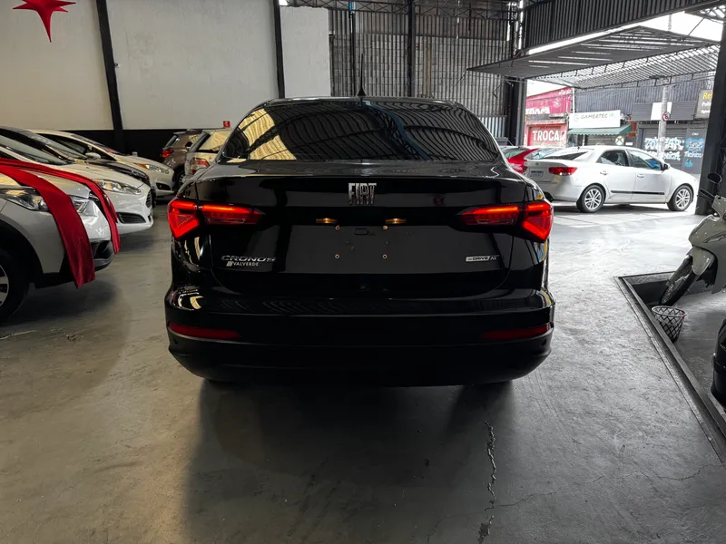Fiat Cronos Preto