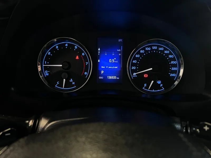 Toyota Corolla Preto
