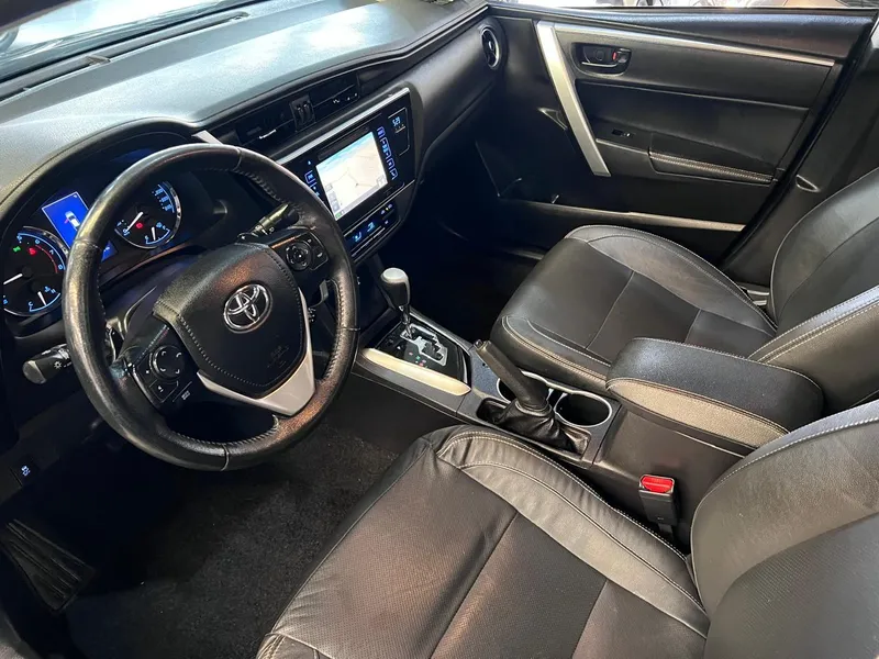 Toyota Corolla Preto